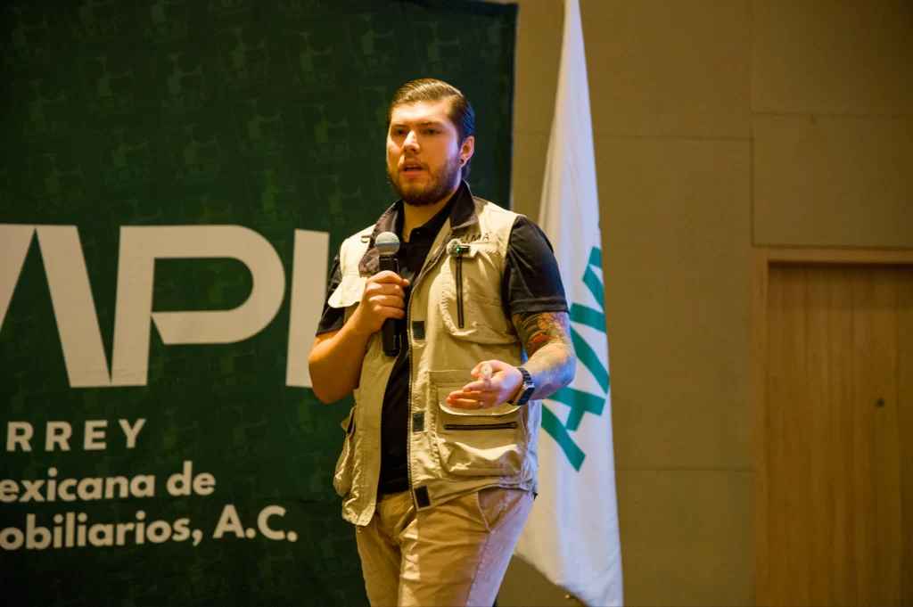 Medios - IMPI - CANACO Monterrey - 03