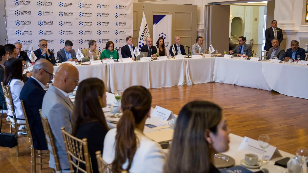 Junta de consejo Abril 01 - CANACO Monterrey